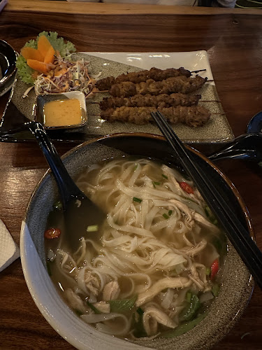 Saigon Legend Bar & Bistro - Singapore