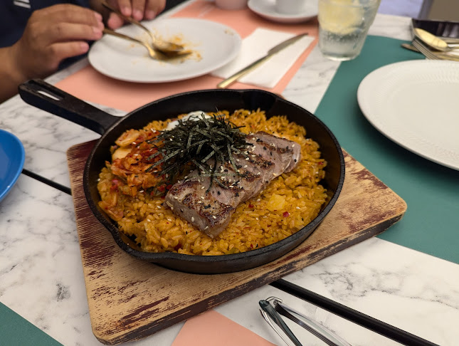 370 Alexandra Rd, #01-23/24/25/35/36 Anchorpoint Shopping Centre, Singapore 159953