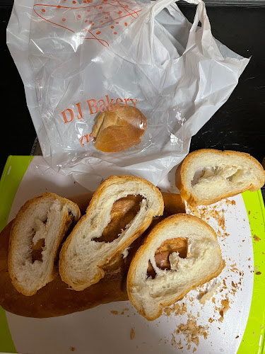 Comentarii opinii despre DJ Bakery