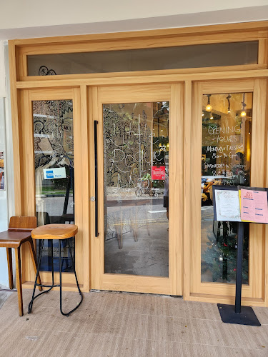 27 Yong Siak St, Singapore 168654