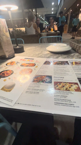 Brewerkz East Coast Park - Hospitality and gastronomy