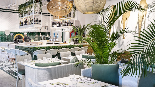 Pano Kato Grill, Pizza & Deli