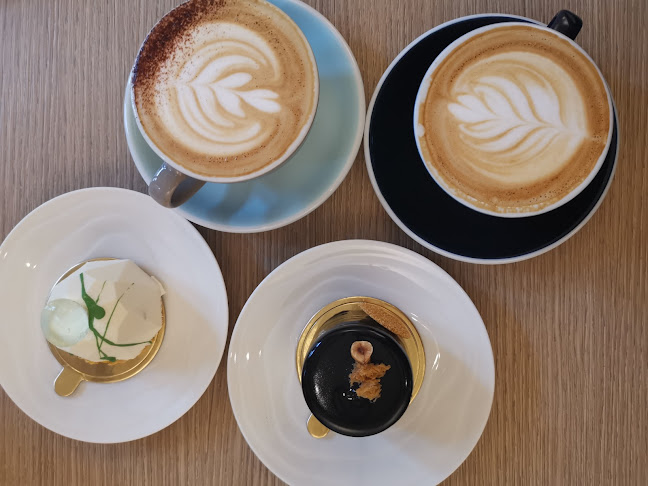 Comentarii opinii despre LUNA