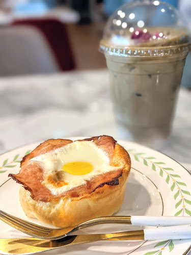 21 Jurong East Central 1 NLB Level 1, 21 Jurong East Central 1, Pullman Bakery, 609732