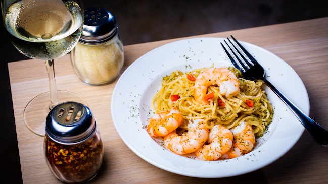 Opinii despre Wala Wala Cafe Bar în Singapore - Hospitality and gastronomy