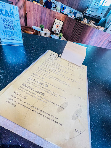 Comentarii opinii despre Marlow's Deli Joo Chiat