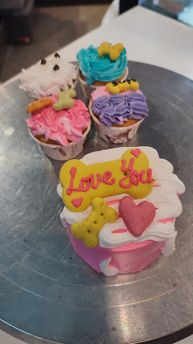 Comentarii opinii despre US Dog Bakery Pte Ltd - Vivo City