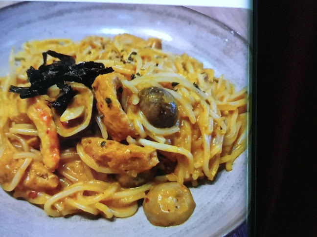 Lotus Café 蓮心食坊 - Singapore