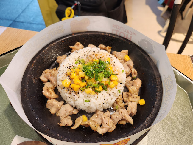 50 Jurong Gateway Rd, #04-10 Jem, Singapore 608549