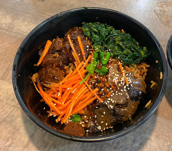 Comentarii opinii despre Fire Flies (formerly known as "Thunder Tree" )