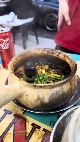 323 Geylang Rd, Singapore 389359