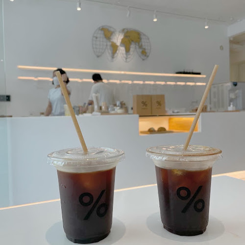 % Arabica Singapore Chip Bee Gardens