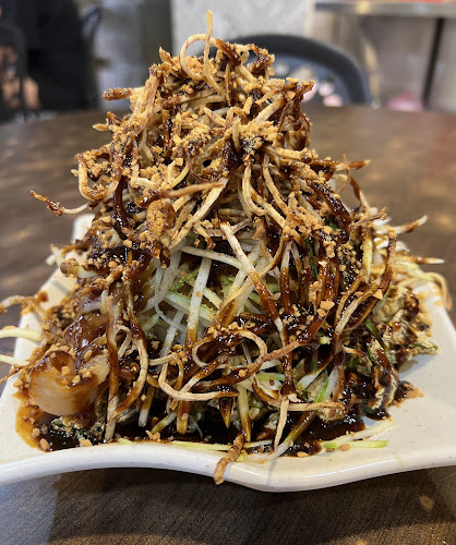 Leong Ji Kitchen - Hospitality and gastronomy