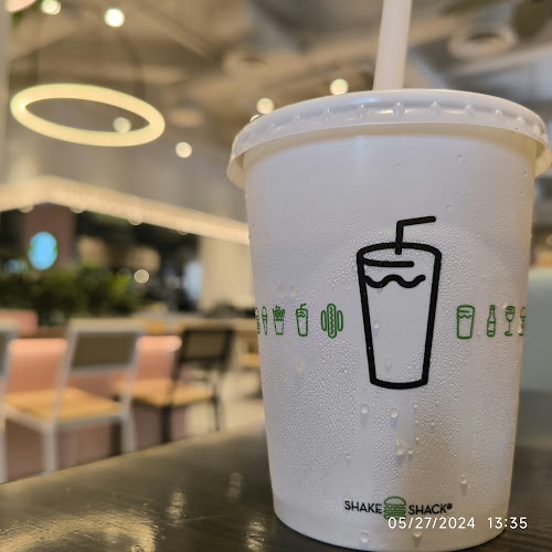 Comentarii opinii despre Shake Shack 89 Neil Road
