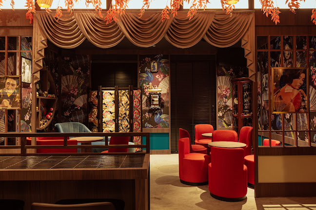 Here Kitty Kitty - Speakeasy & Cocktail Lounge - Singapore