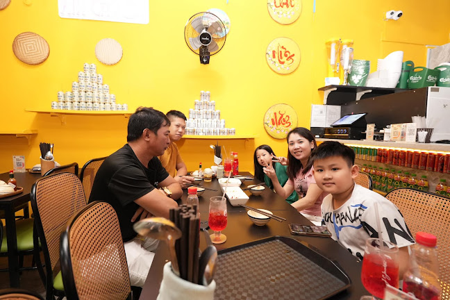 Ăn Là Ghiền - Bistro 7 - Hospitality and gastronomy