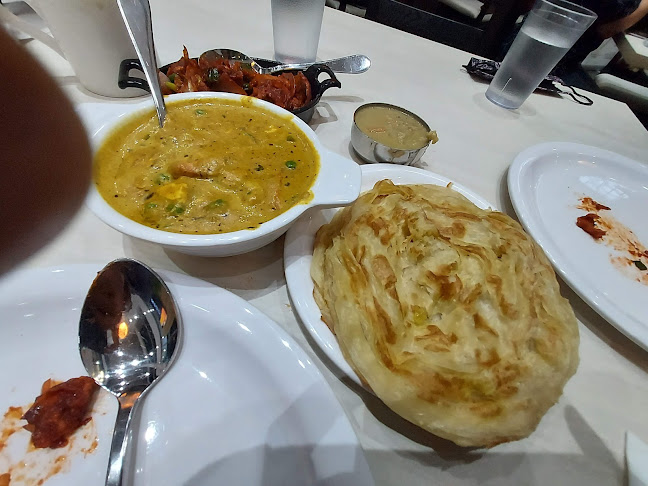 Comentarii opinii despre Nandhana's Ang Mo Kio Djitsun mall