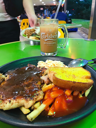 Comentarii opinii despre Kaki Corner