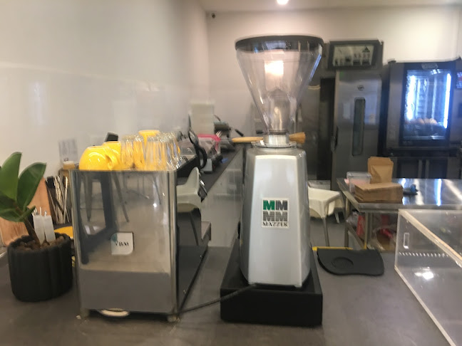 Side Hustle Pizzeria - Hospitality and gastronomy