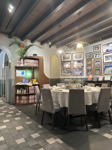 Comentarii opinii despre 詠春园 Spring Court Chinese Restaurant Singapore