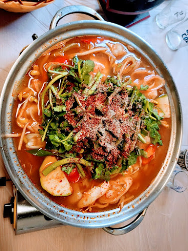 Jln Jurong Kechil, #01-52 182号 Singapore 596152