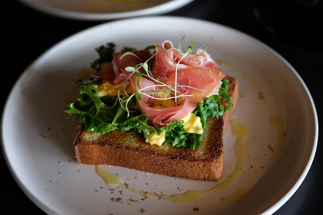 Paradise Pizza & Elixir Coffee and Wine - Holland