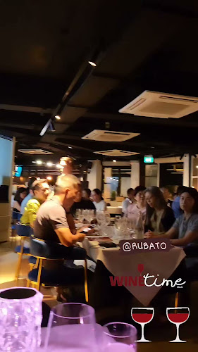 Opinii despre R Italian Kitchen & Smokehouse în Singapore - Hospitality and gastronomy