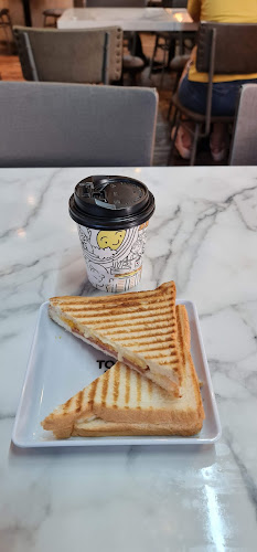 Tai Seng St, BreadTalk IHQ, Singapore 534013