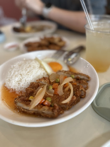 Mum's Ngoh Hiang Cafe - Hospitality and gastronomy