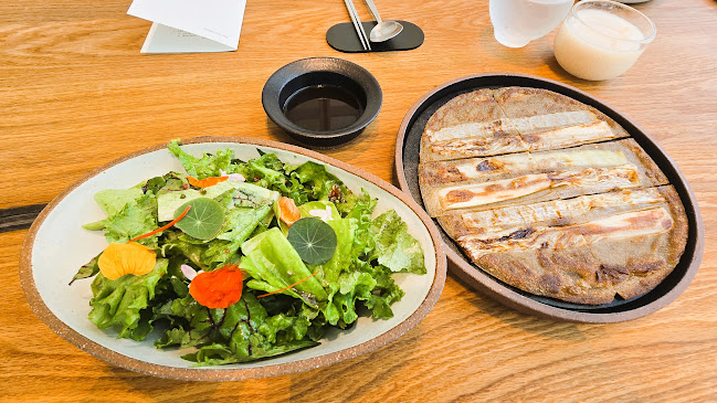 Na Oh - Hospitality and gastronomy