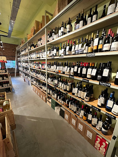 120 Tembeling Rd, Singapore 423619