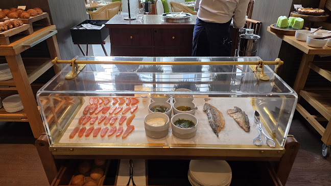 Comentarii opinii despre FYSH at EDITION