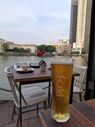 Tian Tian Fisherman's Pier Seafood Restaurant 天天渔港 - Hospitality and gastronomy