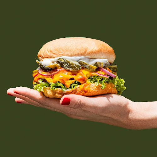 VEGANBURG Jalan Eunos - Hospitality and gastronomy