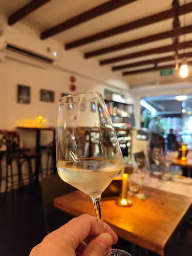 15 Lor Telok, Singapore 049028