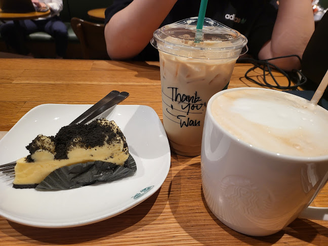 Starbucks Bugis Junction - Singapore