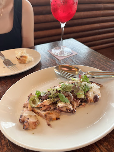 10 Bayfront Avenue, Marina Bay Sands, Hotel, Level 57 Tower 1, 018956