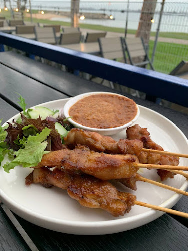 High Tide Bistro and Bar - Hospitality and gastronomy