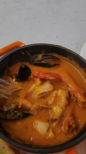 Mamma Mia Trattoria E Caffè - Hospitality and gastronomy