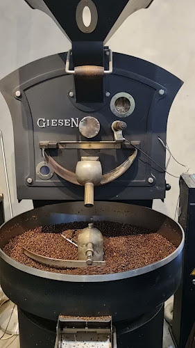 Opinii despre Compound Coffee Co. în Singapore - Hospitality and gastronomy