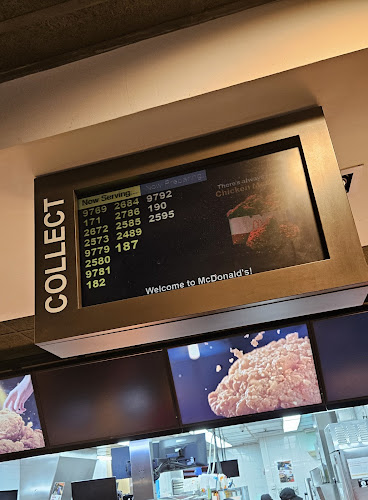 Opinii despre McDonald's Parkway în Singapore - Hospitality and gastronomy