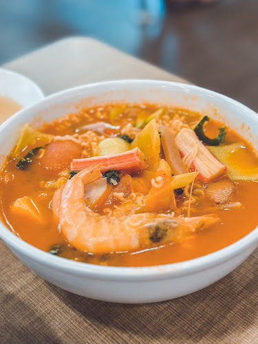 246 Hougang Ave 3, Singapore 530246