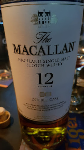 Le Starlette Pub - Singapore