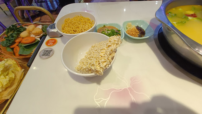 Shi Li Fang - Singapore