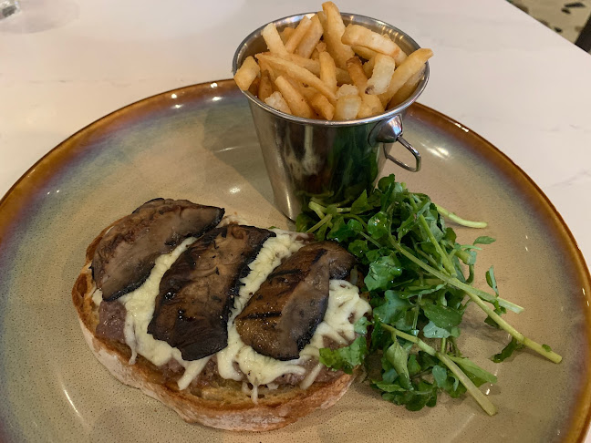 Opinii despre Crossroads Cafe în Singapore - Hospitality and gastronomy