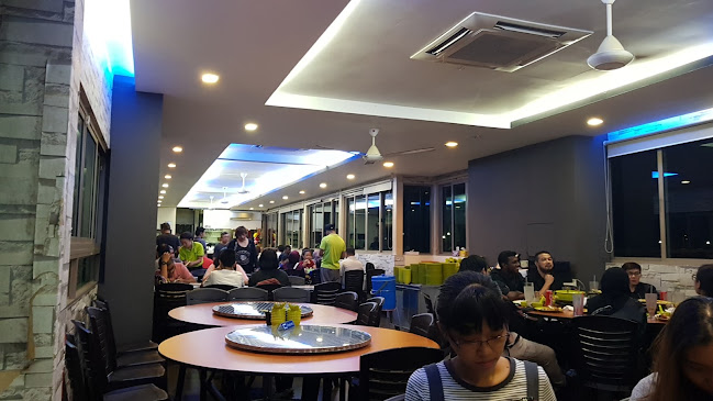 Rasa Istimewa Waterfront Restaurant - Hospitality and gastronomy