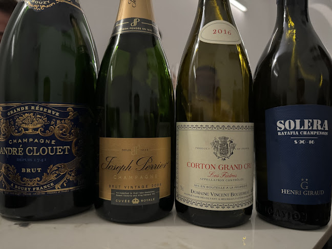 Convivial Champagne Bar - Singapore