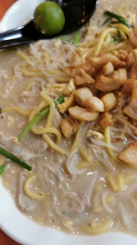 Comentarii opinii despre Golden Cafe Food Court