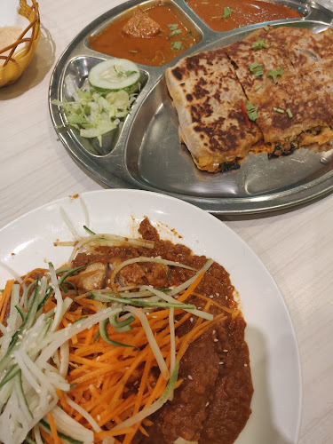 19 Upper Dickson Rd, Singapore 207478