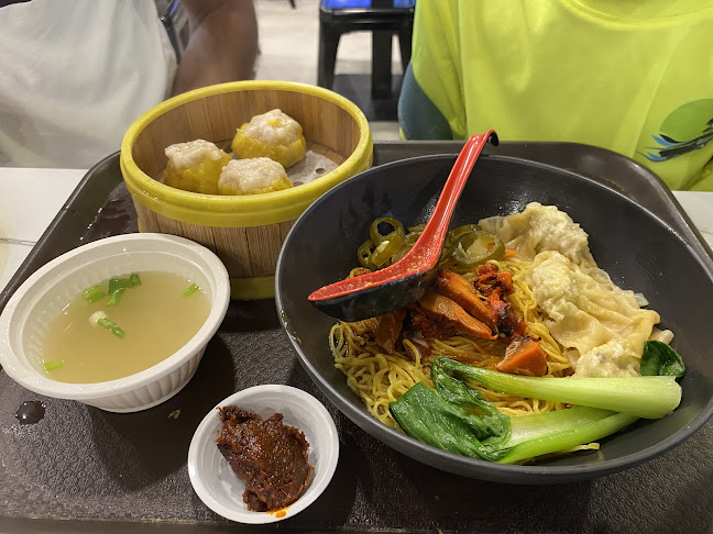 葉家庄 Mdm Yap's Cafe